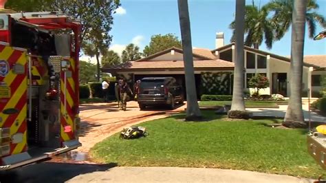 Crews Extinguish Garage Fire In Fort Lauderdale Home Charred Electric