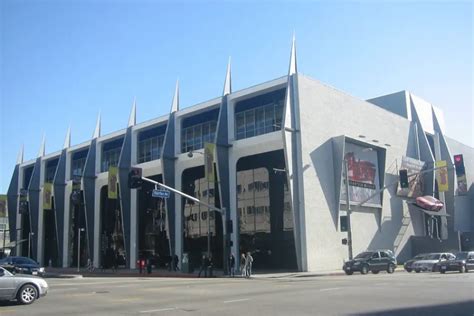 Tickets, Prices & Discounts - Petersen Automotive Museum (Los Angeles)