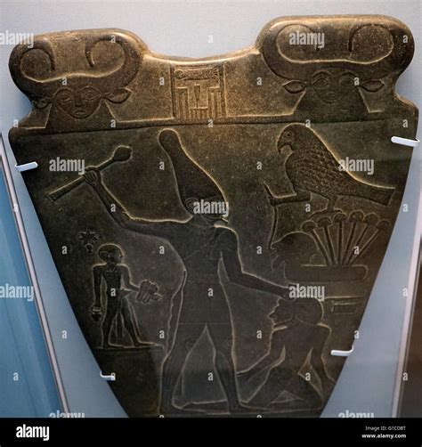 King narmer hi-res stock photography and images - Alamy