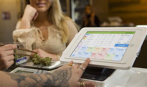 4 Tips For Training Dispensary Staff To Use A Cannabis POS System