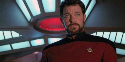 Star Trek: Riker Exists Because of Q Interference | CBR