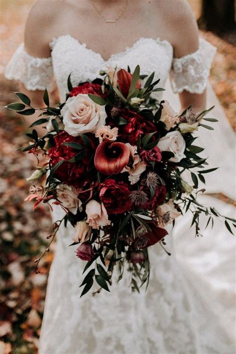 20 Stunning Fall Wedding Flowers and Bouquets for 2021 Brides - EmmaLovesWeddings