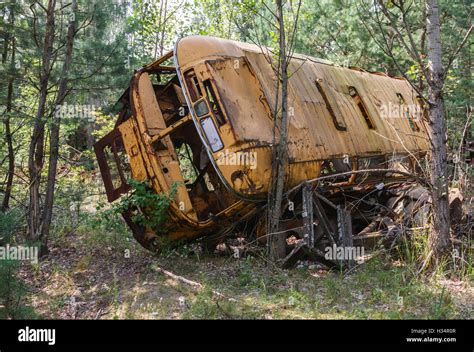 Old abandoned bus in the Chernobyl Exclusion Zone, Ukraine Stock Photo: 122422407 - Alamy