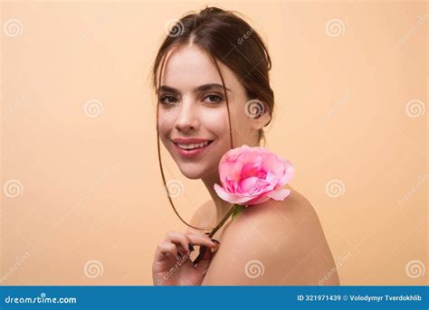 Happy Smilig Woman With Spring Flowers Slim Beautiful Woman With Naked