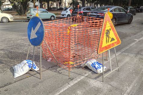 Voragine In Viale Mazzini Tardano I Lavori Per La Messa In Sicurezza