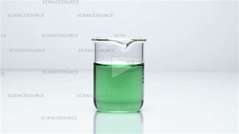 Video Sodium hydroxide added to water | Science Source Images