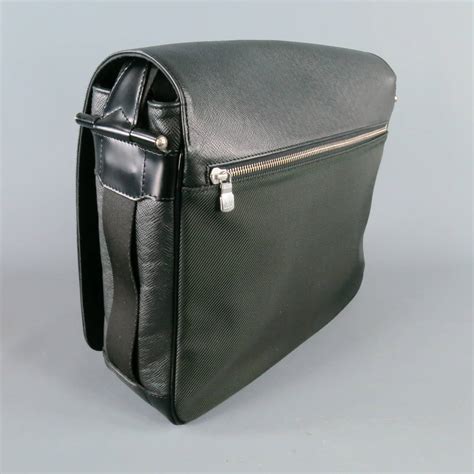 Louis Vuitton Black Leather Shoulder Bag | semashow.com