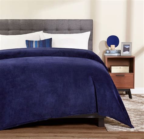 Mainstays Super Soft Plush Blanket Full Queen Navy