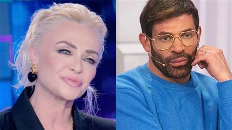 Paola Barale Vs Gianni Sperti Si Commenta Da Solo SoloCine