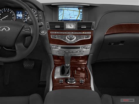 2019 Infiniti Q70: 161 Interior Photos | U.S. News