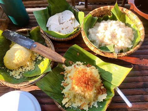 Xoi Xeo Vietnamese Sticky Rice With Mung Bean Vietnam Travel Online