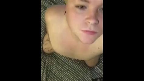 Blonde Slet Plaagt En Toont Lul Pornhub Gay