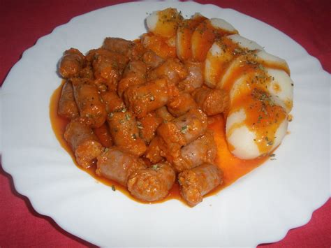 LAS RECETAS DE PEPEJO LONGANIZA DE CERDO CON SALSA DE TOMATE