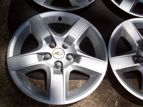 Purchase Malibu Hubcaps Set Of Four 17 Inch Oem 2008 To 2012 In Middlebury Connecticut Us For