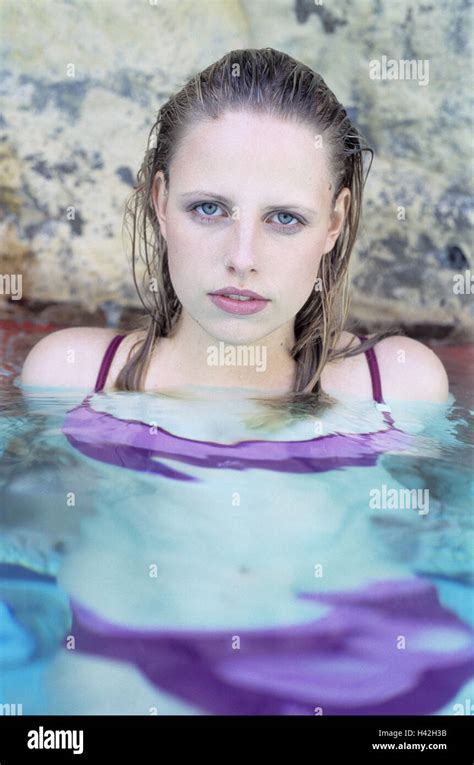 Therme Swimming Pool Woman Stand Enjoy Water View Camera Portrait