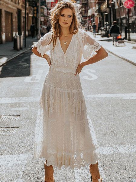 White Maxi Dresses Short Sleeves Lace Applique V Neck Polyester Floor