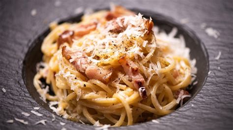 Jak správně připravit špagety carbonara Zkuste to podle originálního