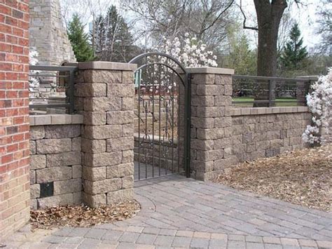 Allan Block Courtyard Landscape Wall - Anchorage Sand & Gravel