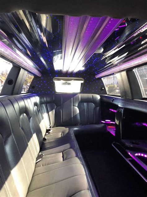 Lincoln Town Car MKT Black Executive Stretch - VIP Limousine