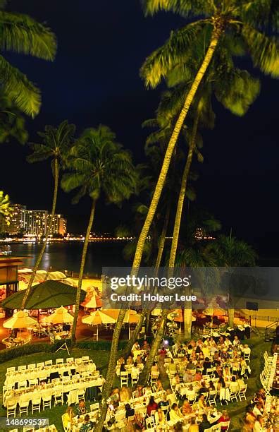 Royal Hawaiian Hotel On Waikiki Beach Photos And Premium High Res