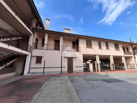 Vendita Appartamento Dalmine Monolocale In Via Tre Venezie 5 Buono