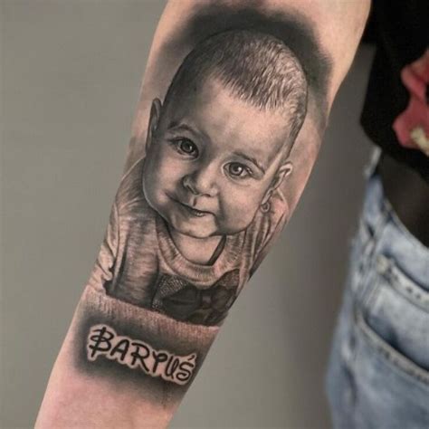 Tatuaż portret bartusia Autor Lucky Tattoo dziarownia pl