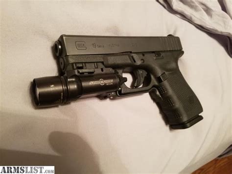 Armslist For Trade Gen 4 Glock 19 With A Surefire X200