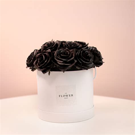 Rose Flower Bucket – Le Flower Shop