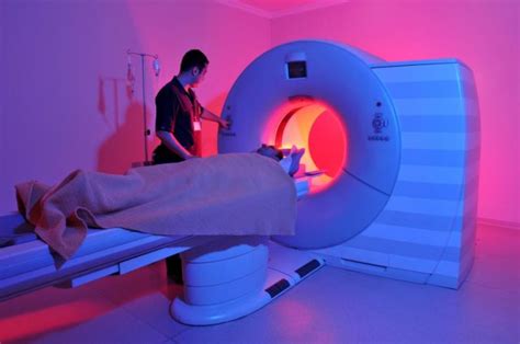 What to Expect During a Knee MRI