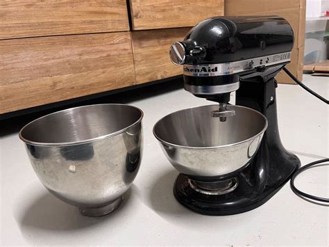 Kitchenaid Artisan Ksm Mit Viel Zubeh R Kaufen Auf Ricardo