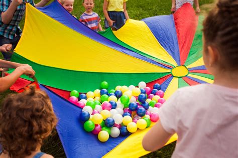 10 parachute games and activities for kids – Active For Life