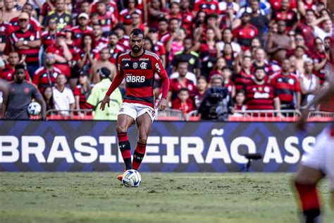 Flamengo Inicia Conversas Para Renovar Com Fabrício Bruno