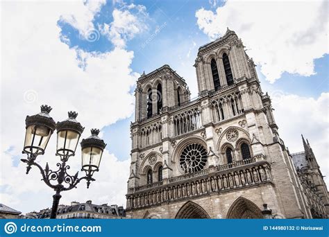 Paris France Mai Cath Drale Catholique Antique Sur Le Quai D