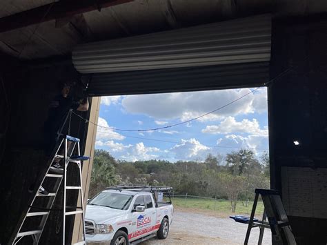 Local Garage Door Pros - Commercial Roll Up Door Repair