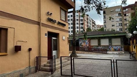 Valencia Comienzan Las Obras De Reforma Del Colegio Carles Salvador