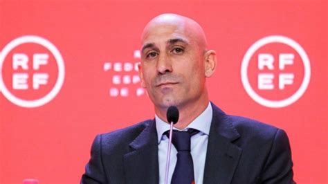 Luis Rubiales por el escándalo del beso a la jugadora Jenny Hermoso