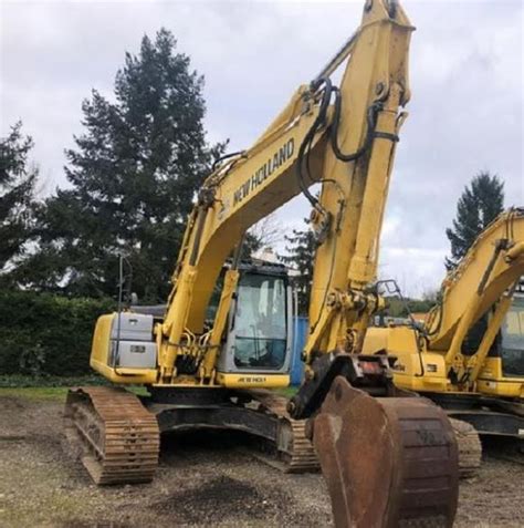 New Holland E B Tracked Excavator