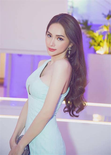 Huong Giang Is Beautiful Like A Goddess, With Her Latest Dress As ...