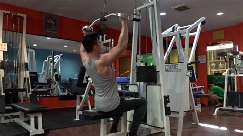 Wide Neutral Grip Lat Pulldown Youtube