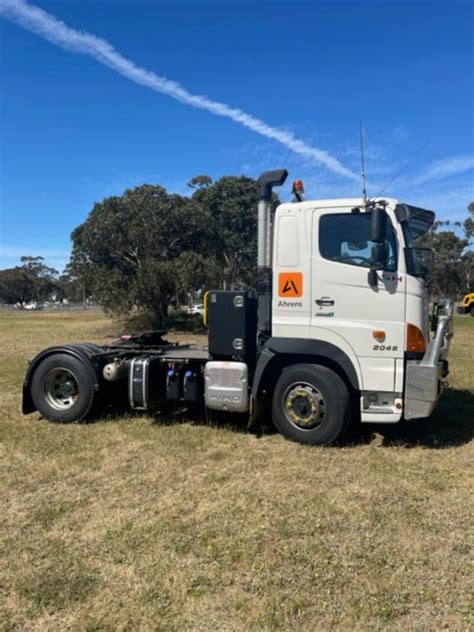 Lot Hino Truck Prime Mover Single Drive Model Sh Pro