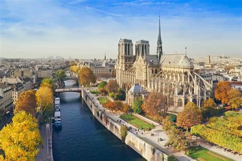 Notre Dame Cathedral In Paris Picturesque Landmark On The Île De La Cité Go Guides