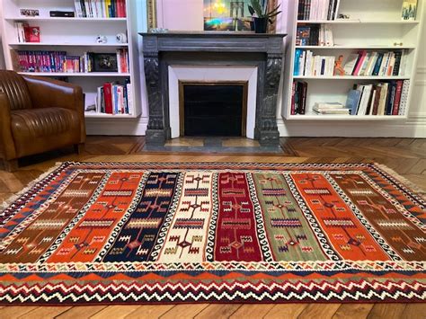 Kilim Gashga Motifs Ethniques Le Laboratoire Du Tapis Restauration