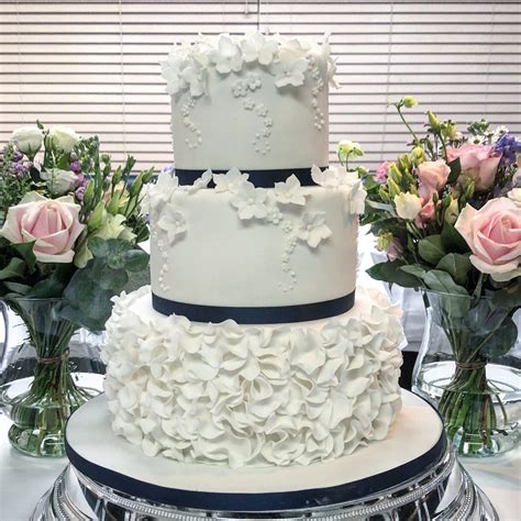 Tumbling Hydrangea Wedding Cake London Etoile Bakery