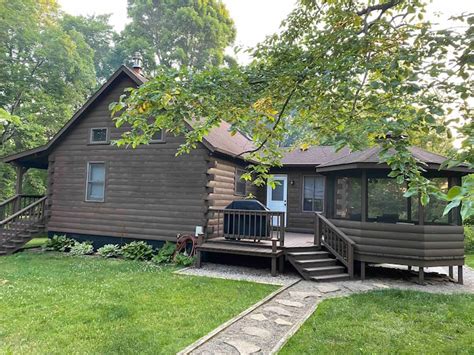 Top 14 Pet-Friendly Cabins in Hocking Hills, Ohio - Updated 2024 | Trip101