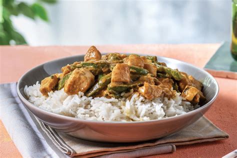 Green Thai Chicken Curry With Jasmine Rice Recipe Hellofresh