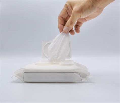 Более 18 000 работ на тему «Wet Wipes»: стоковые фото, картинки и ...