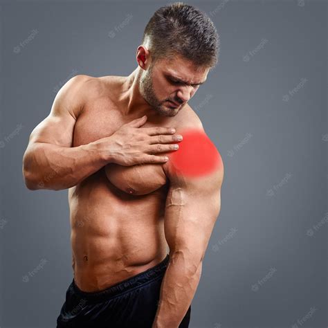 Premium Photo | Shoulder pain