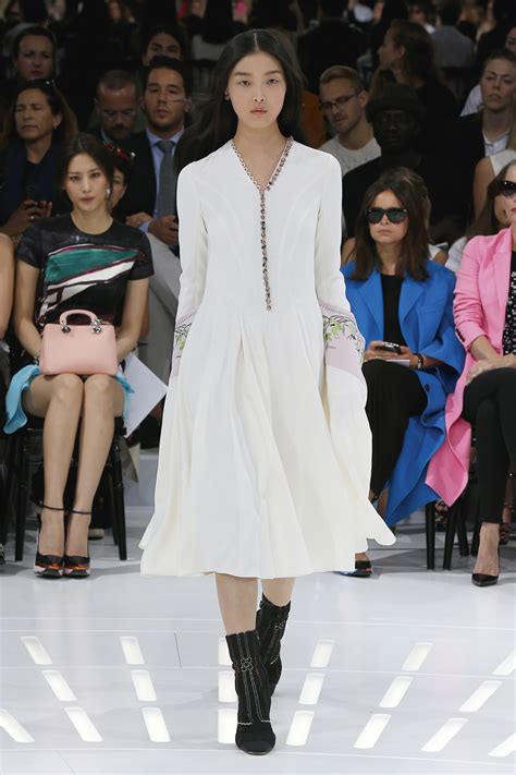 Christain Dior Ready To Wear Spring Summer 2015 Dresses Collection