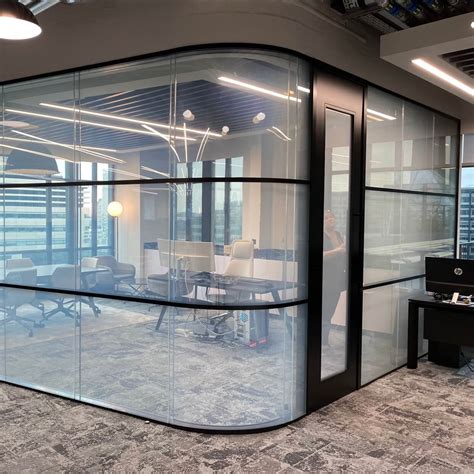 Product Focus Curved Switchable Glass Intelligent Glass