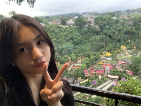 Michie Jkt48 Penyimpanan Foto Orang Cantik Gambar